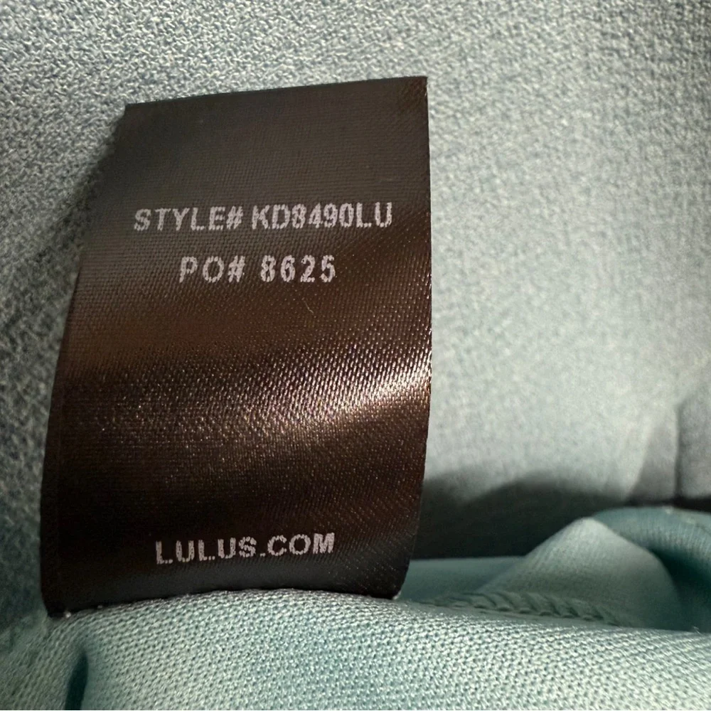 **SOLD** The Best Is Yet To Come" Sage Green Cape Sleeve D - Picture 8 of 9